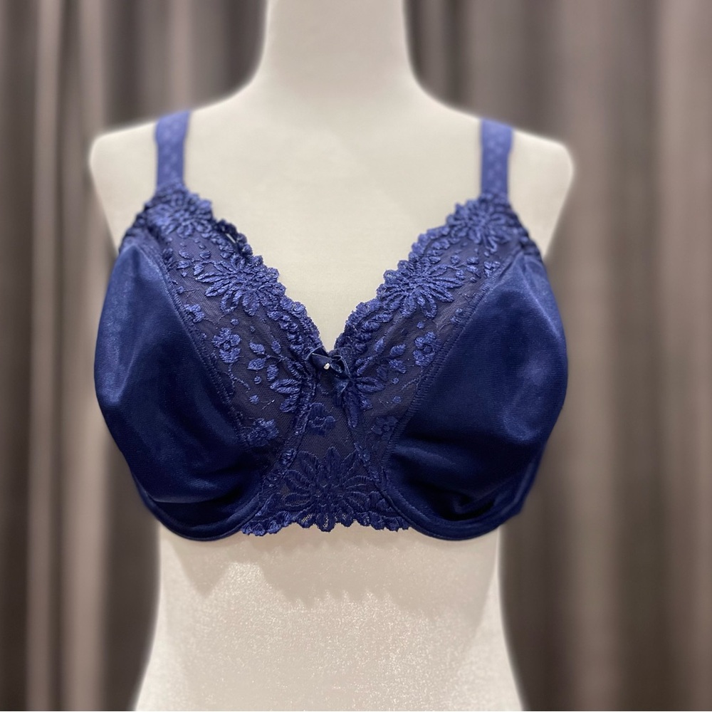 Vintage blue satin Triumph bra 42C